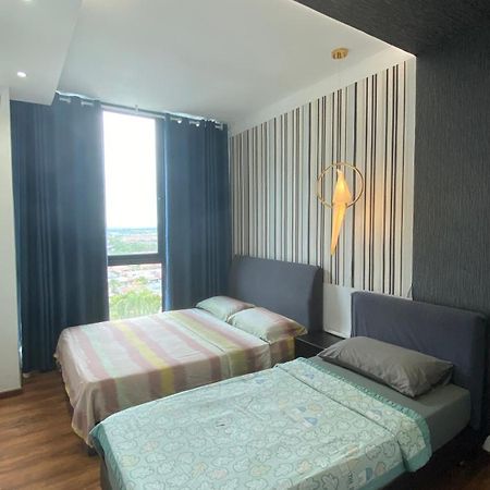 8Pax Cozy Home Stay Jazz Suites 1 Vivacity Kuching Sarawak 3Br Exteriér fotografie